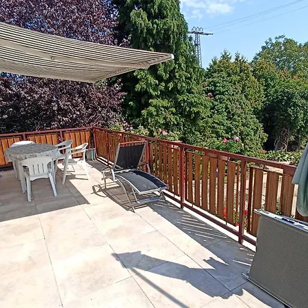 Otto Nyaralo Ревфюлёп