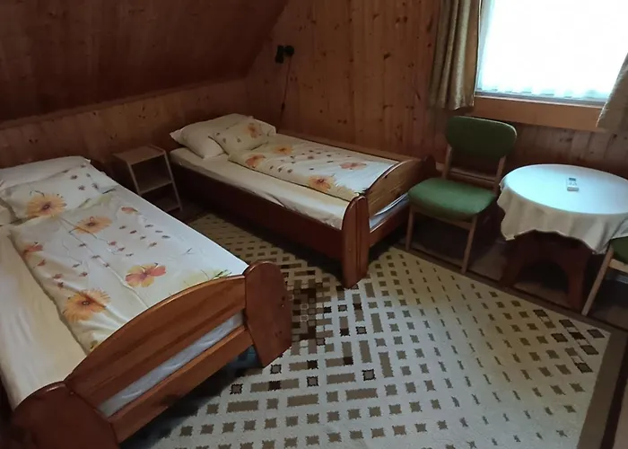 Otto Nyaralo Дом отдыха *