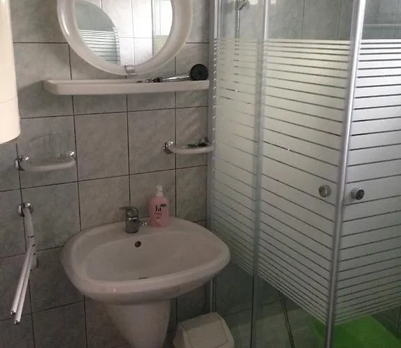 Otto Nyaralo * Révfülöp